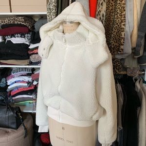 Alo Foxy Sherpa M in Pristine